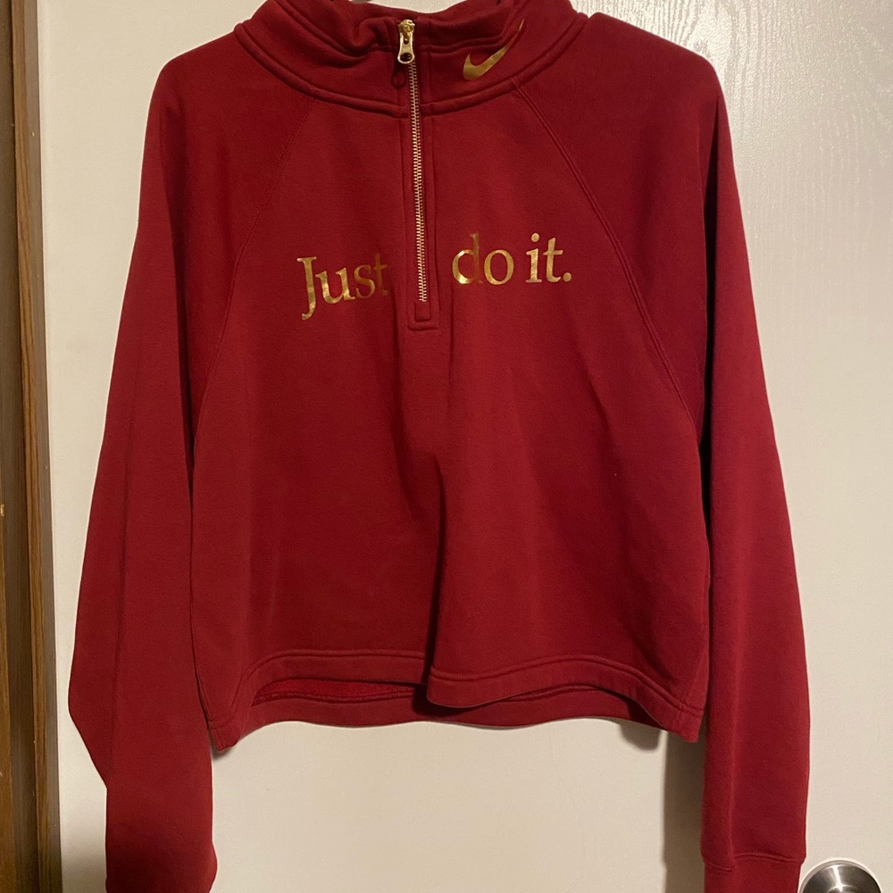 Medium Nike sweatshirt